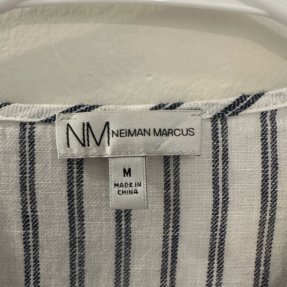 Neiman Marcus Linen Tunic - Picture 3 of 7